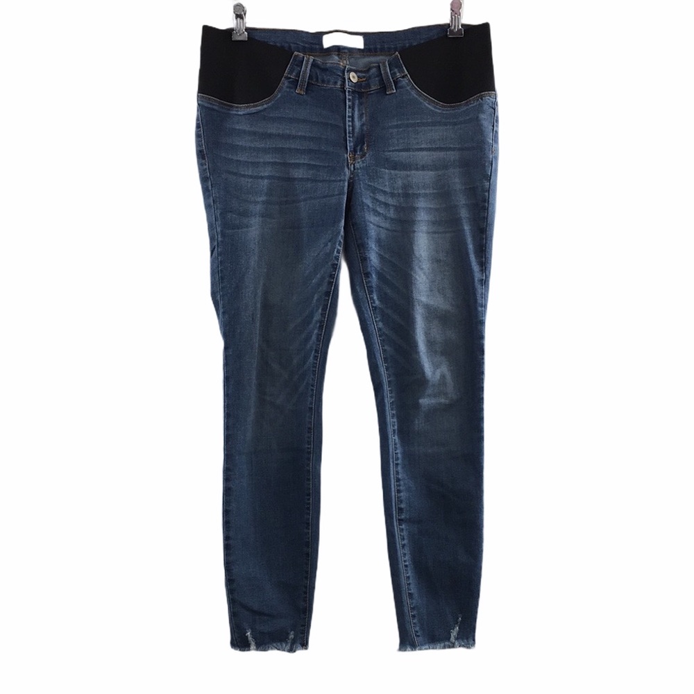 KanCan Raw Hem Skinny Maternity Jeans 29